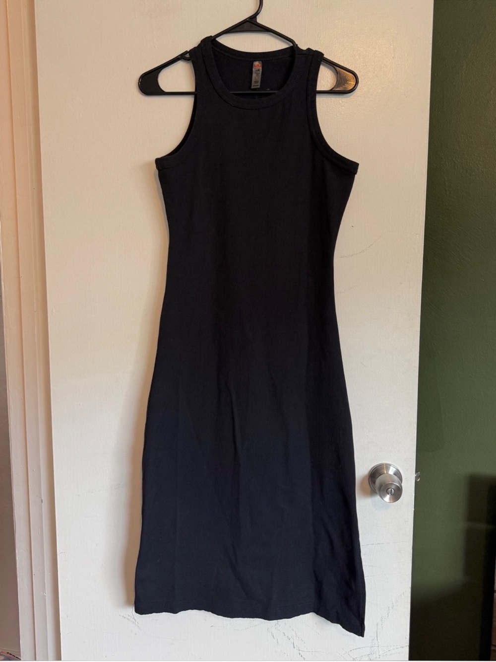 Mono B black ribbed stretchy athletic below knee midi tank dress size large